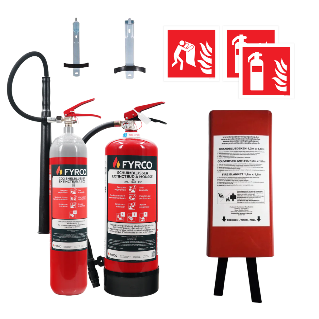 basispakket met een schuimbrandblusser en CO2-brandblusser en accessoires voor horecazaken