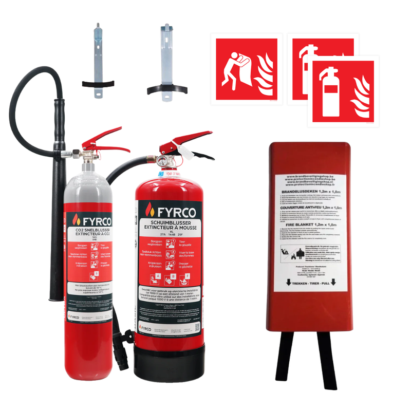 basispakket met een schuimbrandblusser en CO2-brandblusser en accessoires voor horecazaken